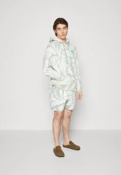 Pier One Hoodie - Green 9 Pier One Hoodie - Green -Pier One 10d3811261c24b9d8c7d0133ab605ae6