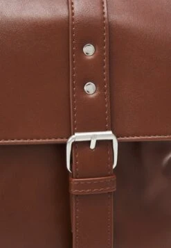 Pier One Schoudertas - Brown 10 Pier One Schoudertas - Brown -Pier One 13681cf0e15d4e7a880bcd49346bf5a1