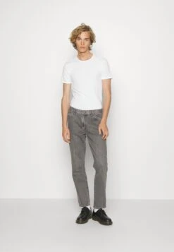 Pier One Mid Raise Straight Fit - Relaxed Fit Jeans - Grey Denim 8 Pier One Mid Raise Straight Fit - Relaxed Fit Jeans - Grey Denim -Pier One 165db44cf276416482877fa5167a851e