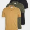 Pier One 3 Pack - Poloshirt - Camel/Khaki/Black 2 Pier One 3 Pack - Poloshirt - Camel/Khaki/Black -Pier One 16db92ea73b9462093a7b59928d23834