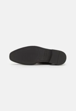 Pier One Unisex - Sportieve Veterschoenen - Black 12 Pier One Unisex - Sportieve Veterschoenen - Black -Pier One 19b8dfc3128346bd86ff3bbf611b5082