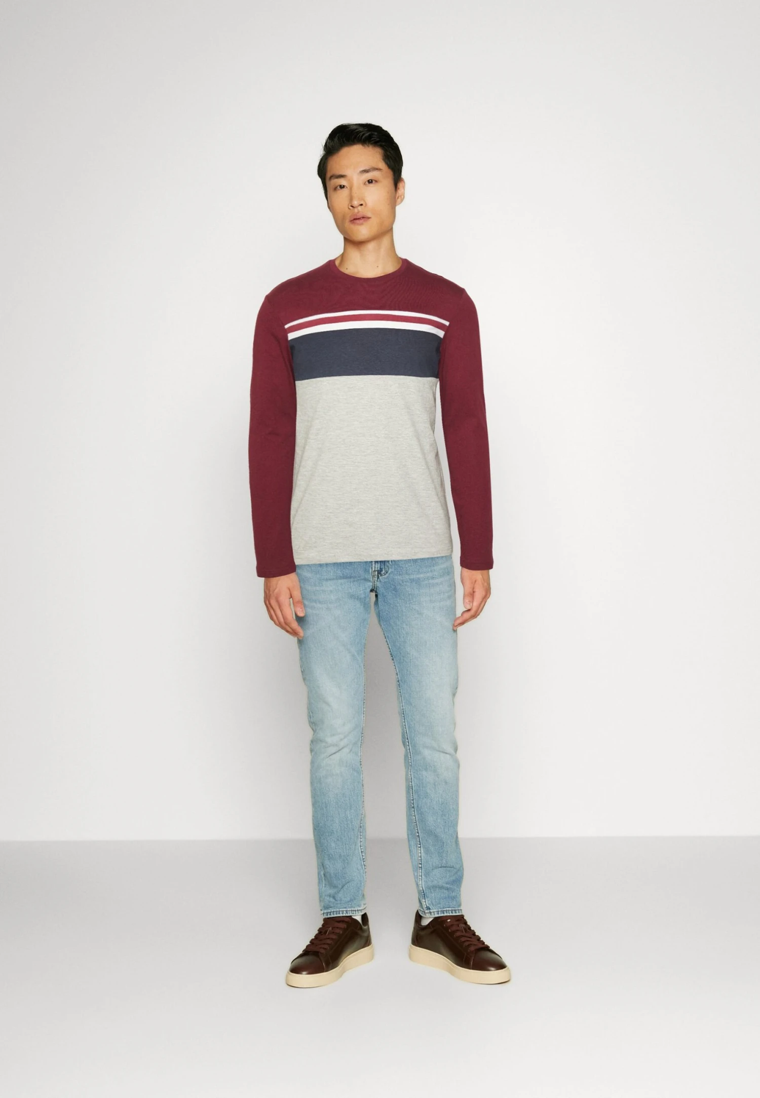 Pier One Longsleeve - Bordeaux 4 Pier One Longsleeve - Bordeaux - Afbeelding 2