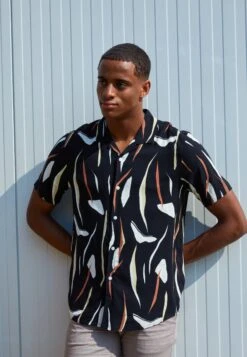 Pier One Contemporary Art Regular Resort- Overhemd - Black 12 Pier One Contemporary Art Regular Resort- Overhemd - Black -Pier One 2d83ec63d164465989dae86a7aa08f89