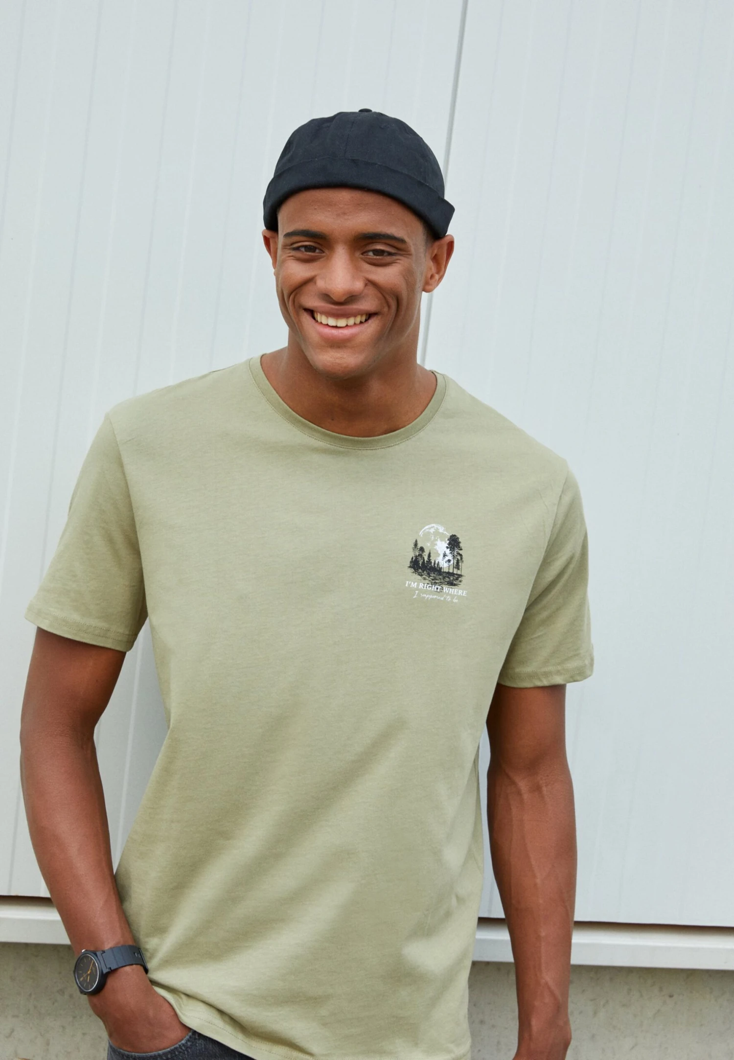 Pier One Moon Scene Graphic T-Shirt - T-Shirt Print - Olive 5 Pier One Moon Scene Graphic T-Shirt - T-Shirt Print - Olive - Afbeelding 3