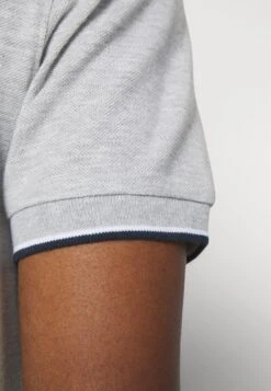 Pier One 2 Pack - Poloshirt - Light Grey/Dark Blue 17 Pier One 2 Pack - Poloshirt - Light Grey/Dark Blue -Pier One 5e4da2bcaa4e4b41b638ac5c292bdd5f