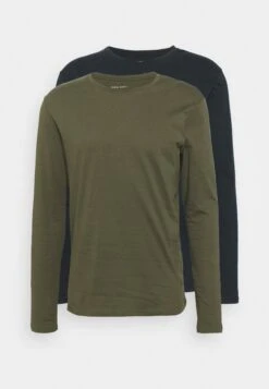 Pier One 2 Pack - Longsleeve - Olive/Dark Blue 12 Pier One 2 Pack - Longsleeve - Olive/Dark Blue -Pier One 6a7de77a56f84556b3881a12d29e9a91