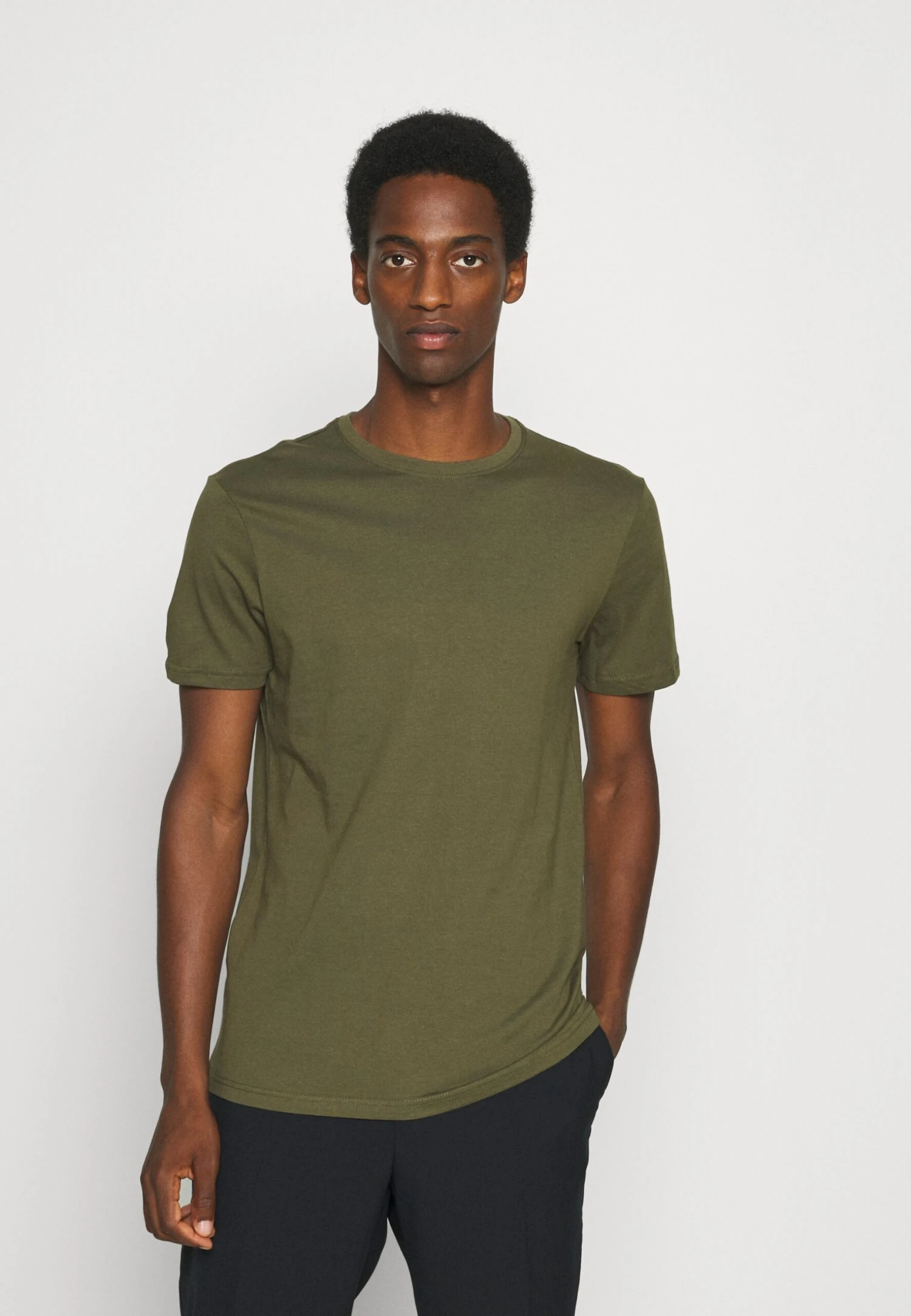 Pier One 5 Pack - T-Shirt Basic - White/Dark Grey/Black 7 Pier One 5 Pack - T-Shirt Basic - White/Dark Grey/Black - Afbeelding 5