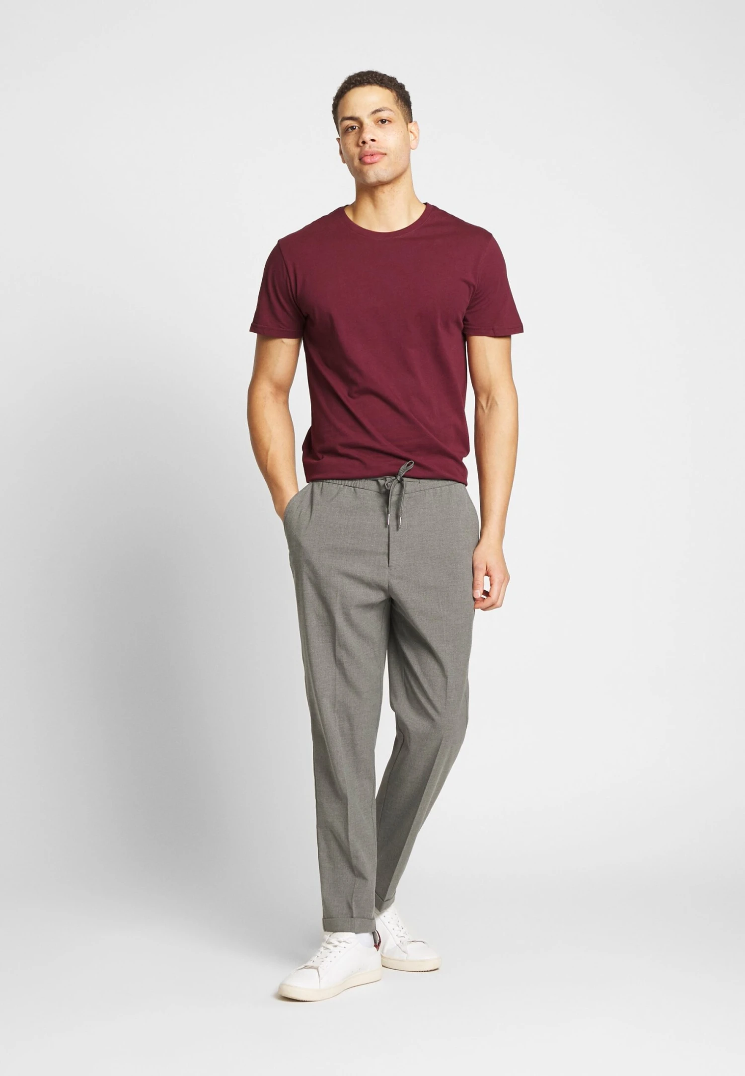 Pier One 3 Pack - T-Shirt Basic - White/Dark Blue/Red 4 Pier One 3 Pack - T-Shirt Basic - White/Dark Blue/Red - Afbeelding 2