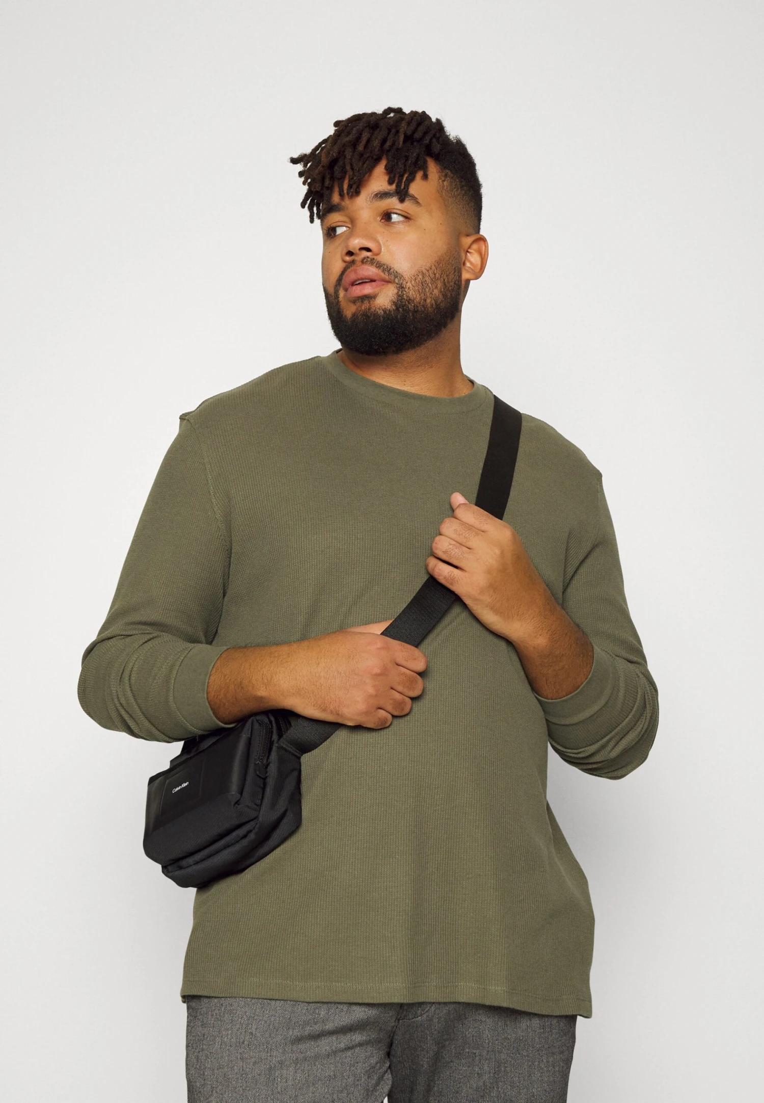 Pier One Longsleeve - Olive 6 Pier One Longsleeve - Olive - Afbeelding 4