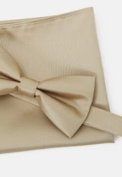 Pier One Set - Pochet - Beige 11 Pier One Set - Pochet - Beige -Pier One 9b1a1397f0dc41fdaa14b331332dd8a7