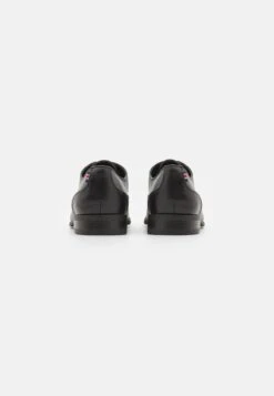 Pier One Unisex - Sportieve Veterschoenen - Black 10 Pier One Unisex - Sportieve Veterschoenen - Black -Pier One a124d672b6ac4c629922d686c22cad66