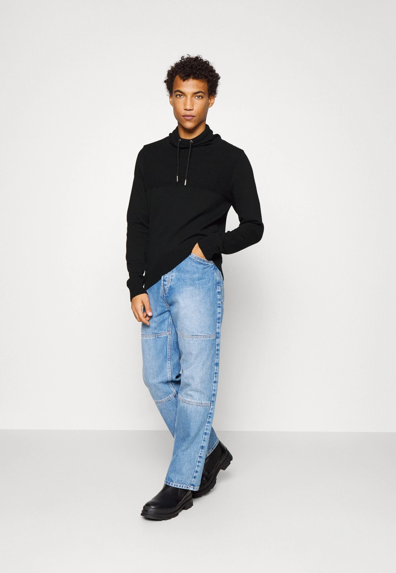 Pier One Structure Block High Collar - Vest - Black 4 Pier One Structure Block High Collar - Vest - Black - Afbeelding 2