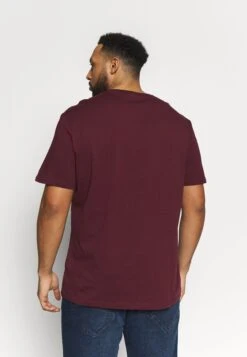 Pier One 2 Pack - T-Shirt Basic - Dark Blue/Bordeaux 10 Pier One 2 Pack - T-Shirt Basic - Dark Blue/Bordeaux -Pier One ba46451a2faf4dfabb522b810f7d34c2
