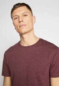 Pier One 3 Pack - T-Shirt Basic - Mottled Bordeaux/White/Blue 11 Pier One 3 Pack - T-Shirt Basic - Mottled Bordeaux/White/Blue -Pier One cff95dbc64f547b193a52d13e024d737