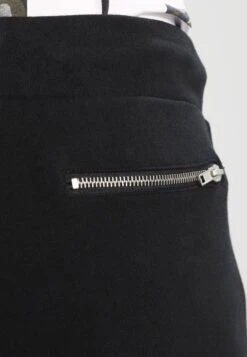 Pier One Biker Jogger - Trainingsbroek - Black 11 Pier One Biker Jogger - Trainingsbroek - Black -Pier One d14f4d3e23264a23856a525cf94a989d