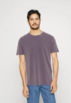 Pier One 5 Pack - T-Shirt Basic - Off-White/Lilac/Light Red 18 Pier One 5 Pack - T-Shirt Basic - Off-White/Lilac/Light Red -Pier One dae4109036244fbd9844e9c25259e60e