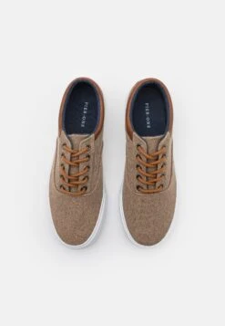 Pier One Sneakers Laag - Taupe 11 Pier One Sneakers Laag - Taupe -Pier One e9072030cb6f46b8b971518332e5e666