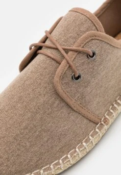 Pier One Sportieve Veterschoenen - Beige -Pier One e9c745a0841d4600ba523faac59256d6