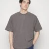 Pier One T-Shirt Basic - Dark Grey 2 Pier One T-Shirt Basic - Dark Grey -Pier One ed2e918879344a599527c6386c432b27