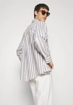 Pier One Carpenter Colored Twill- Straight Leg Jeans - Off-White -Pier One f0d77a0b472943a38700461ba111bcb9